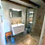 Suite de charme dans une maison charentaise