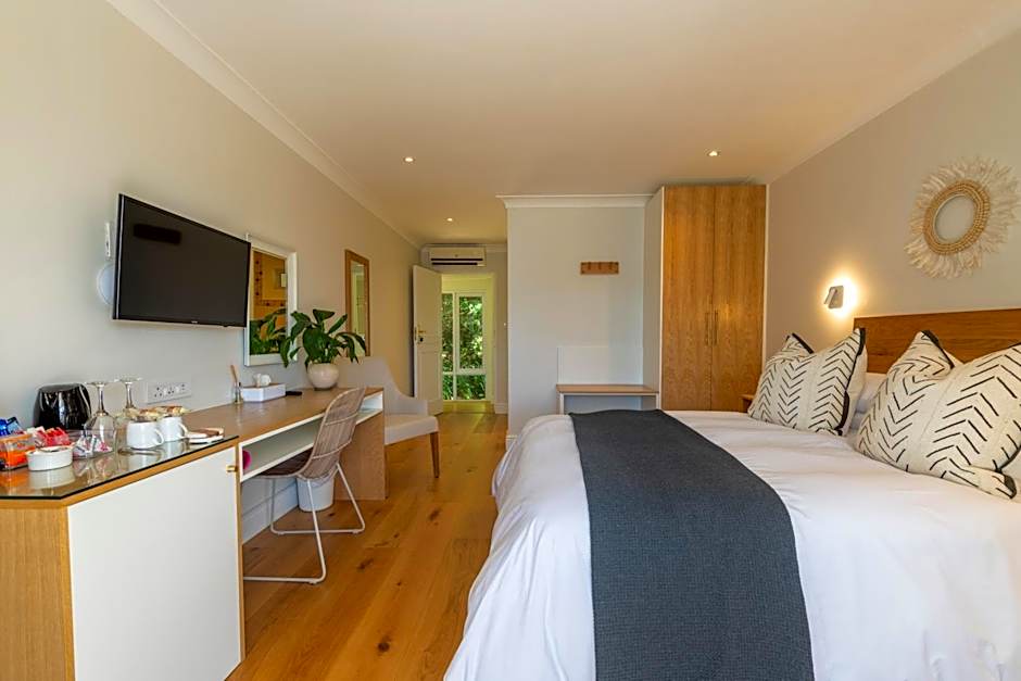 Hide-Away Guest House