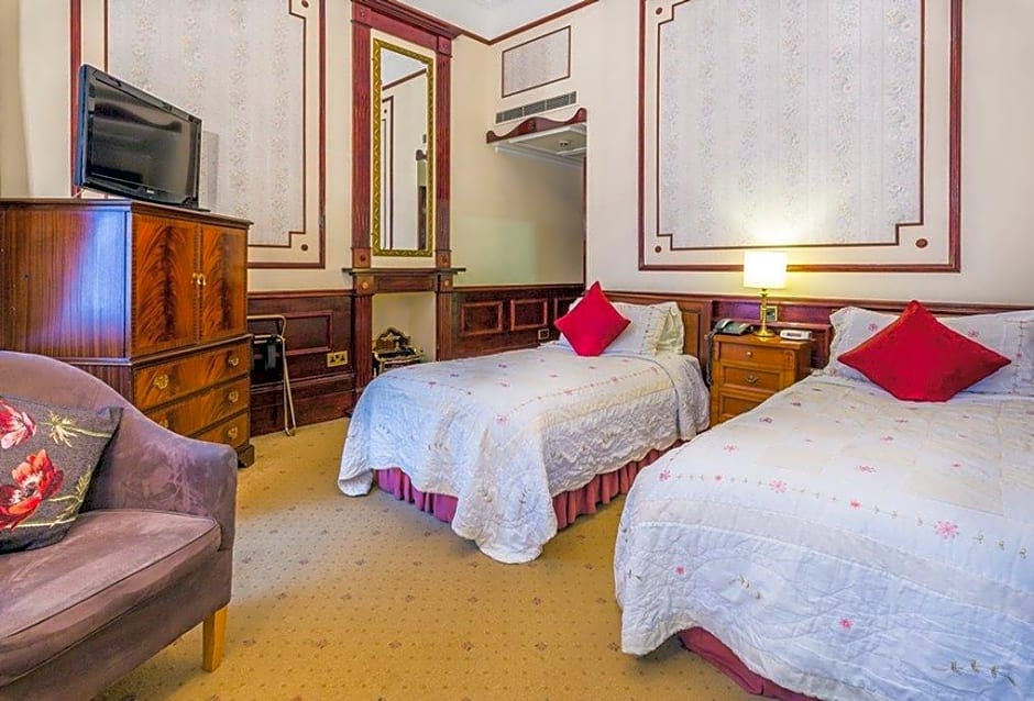 London Elizabeth Hotel