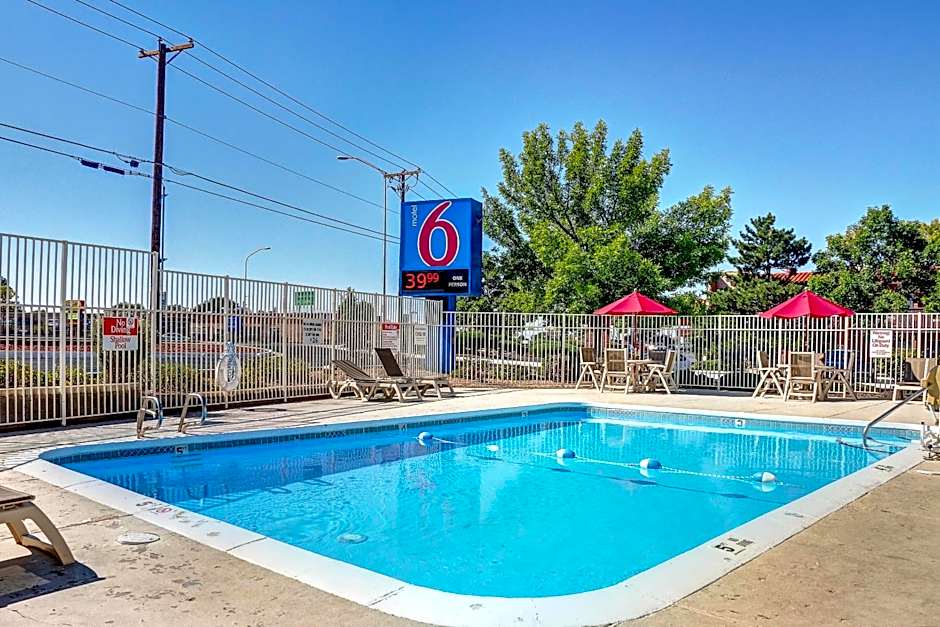 Motel 6 Santa Fe