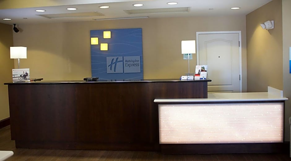 Holiday Inn Express West Jefferson By IHG