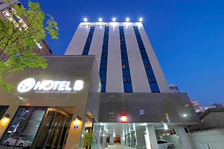 Hotel B