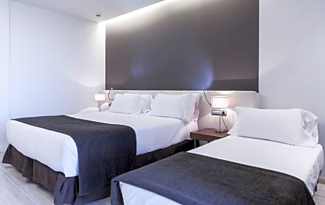 quadruple standard room