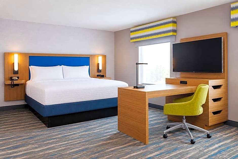 Hampton Inn & Suites Chicago/St. Charles