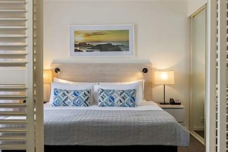 1-Bedroom Apartment