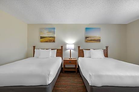 Queen Room with Two Queen Beds - Non-Smoking
