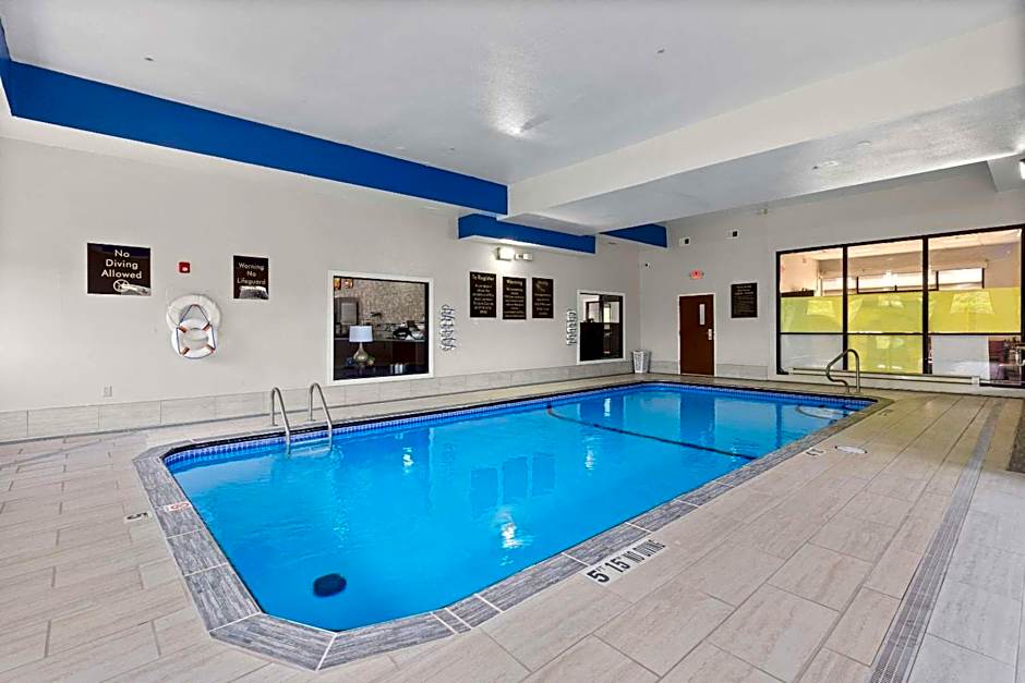 Comfort Inn & Suites St. Louis-Hazelwood
