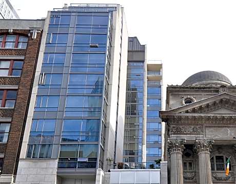 Yonge Suites Apart Hotel