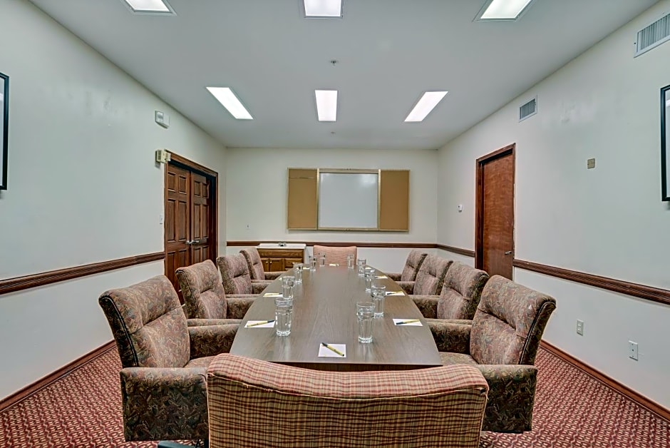 Super 8 by Wyndham Weslaco