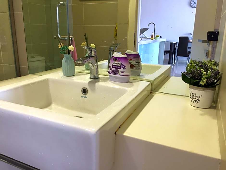 Charming Suite & Sunway and Petaling Jaya