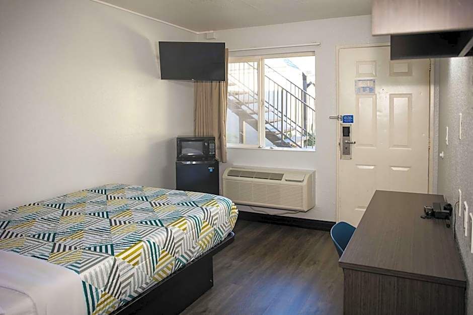 Motel 6-Sacramento, CA - Old Sacramento North