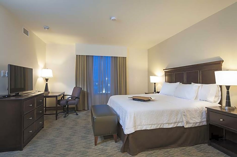 Hampton Inn & Suites by Hilton Airdrie