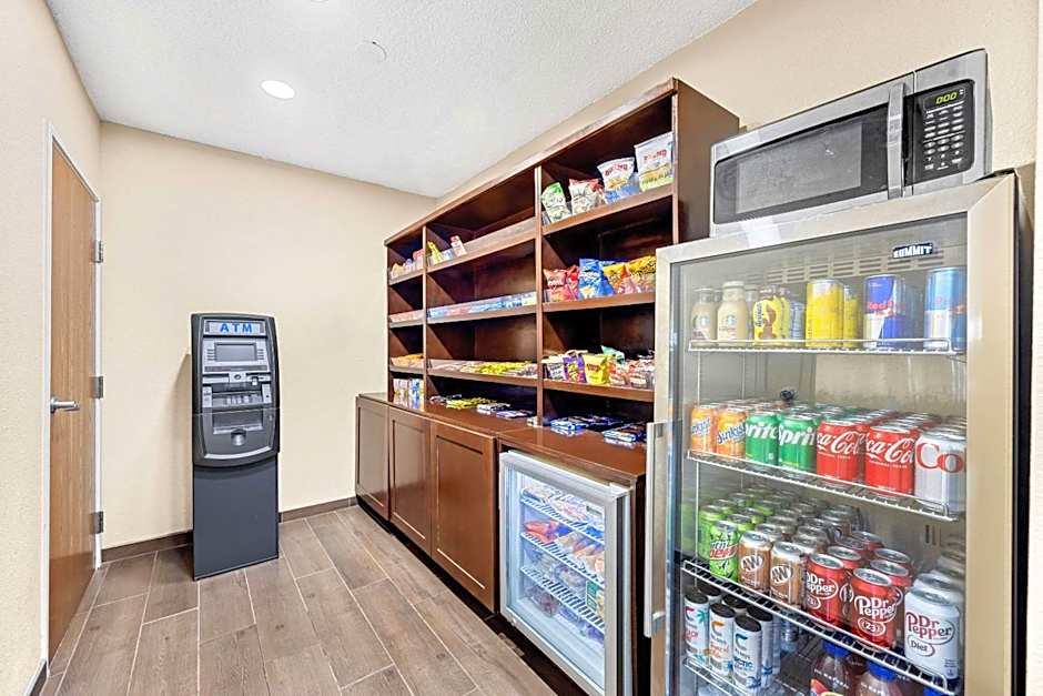 Comfort Inn & Suites Pueblo