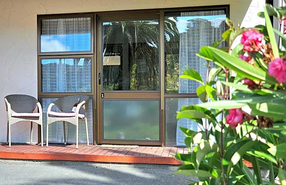 Haruru Falls Retreat