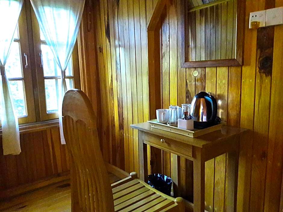 Hillock Villa