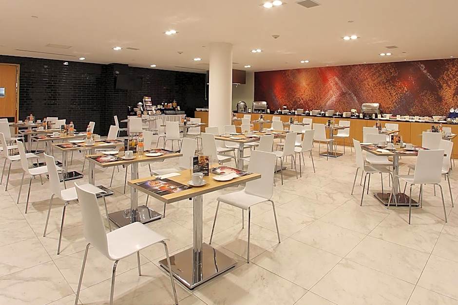 Fiesta Inn Express Perinorte