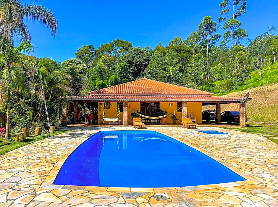 Chacara com lazer e conforto em Joanopolis SP
