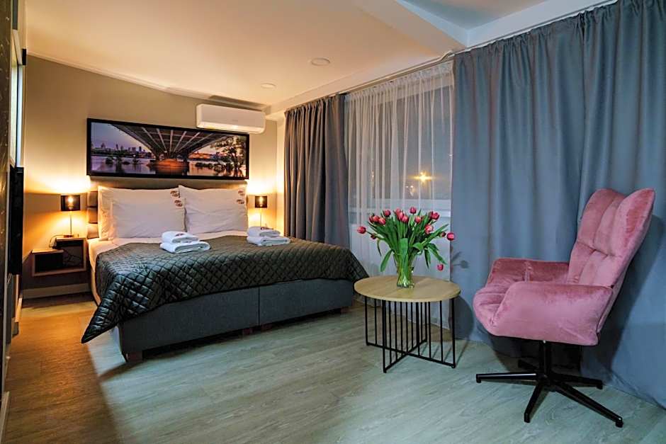 Kamienica no 111a Warsaw Airport