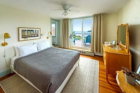 Queen Room with Sea View