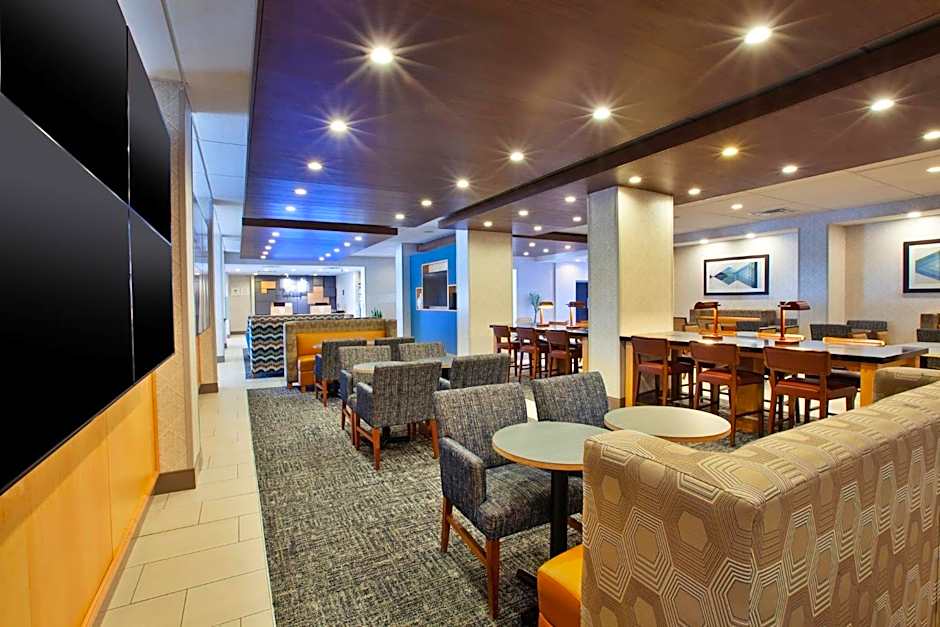 Holiday Inn Richmond-I-64 West End By IHG