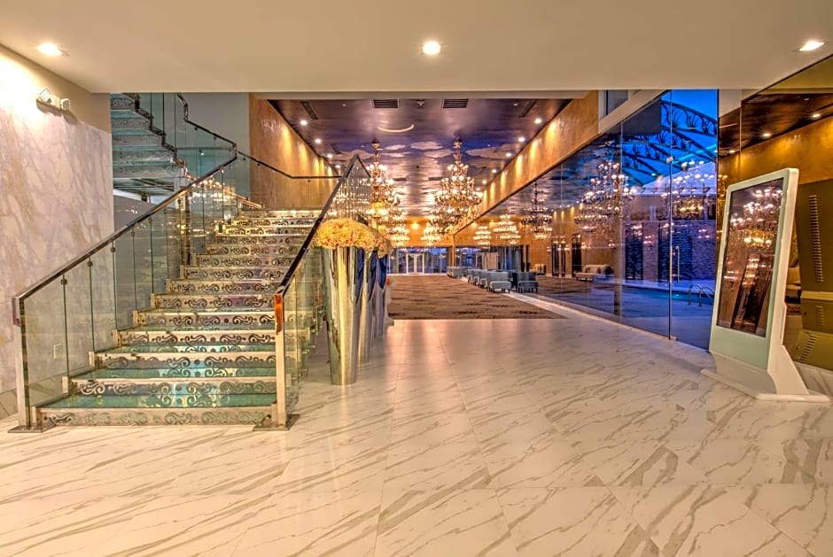 DoubleTree by Hilton Houston Brookhollow