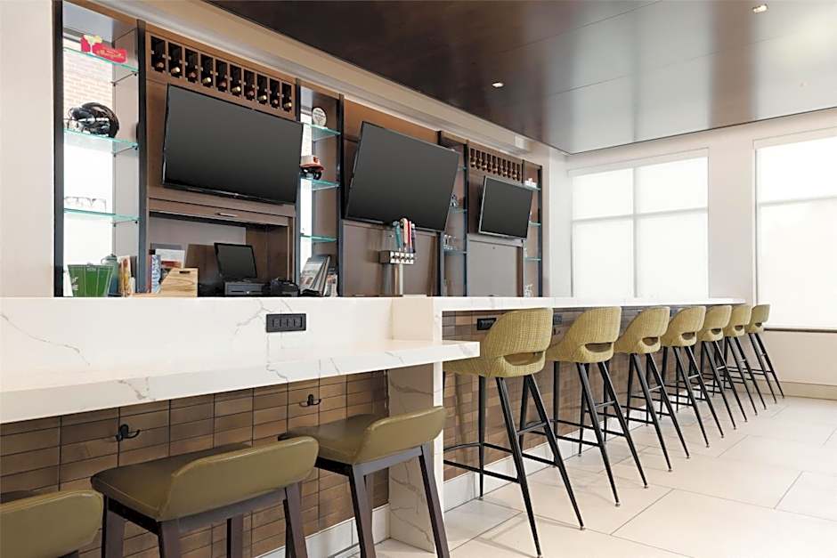 Hilton Garden Inn Hanover Arundel Mills BWI Airport