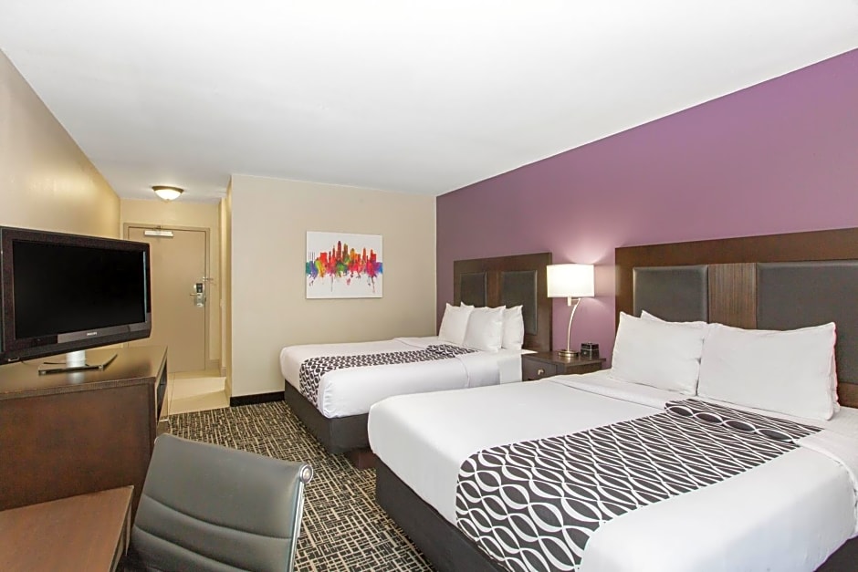 La Quinta Inn & Suites by Wyndham Blue Springs