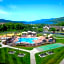 Holiday Inn Resort Lake George Turf