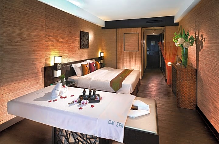 Regal Riverside Hotel