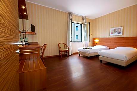 Twin Room - Annex