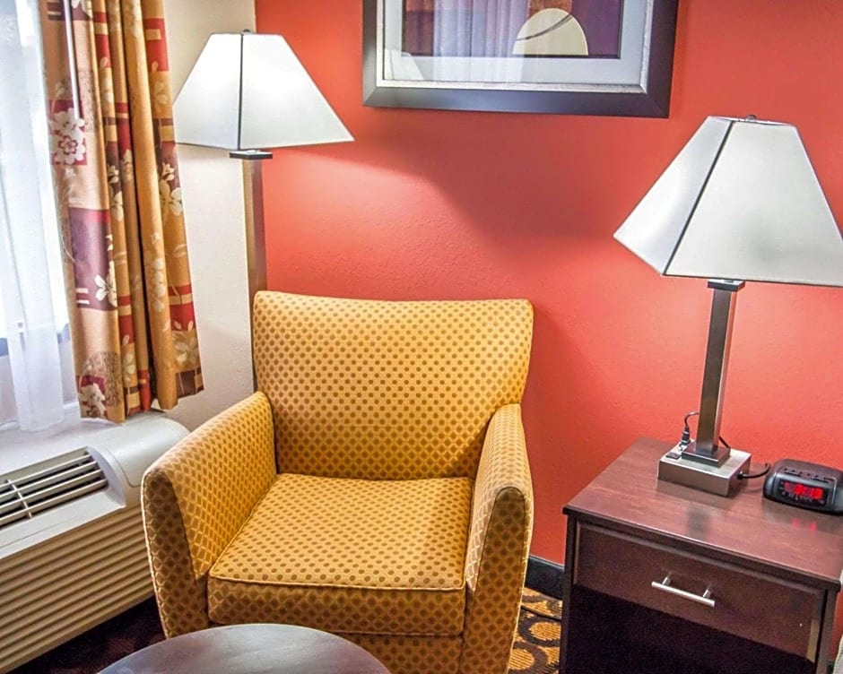 Econo Lodge Richmond Hill