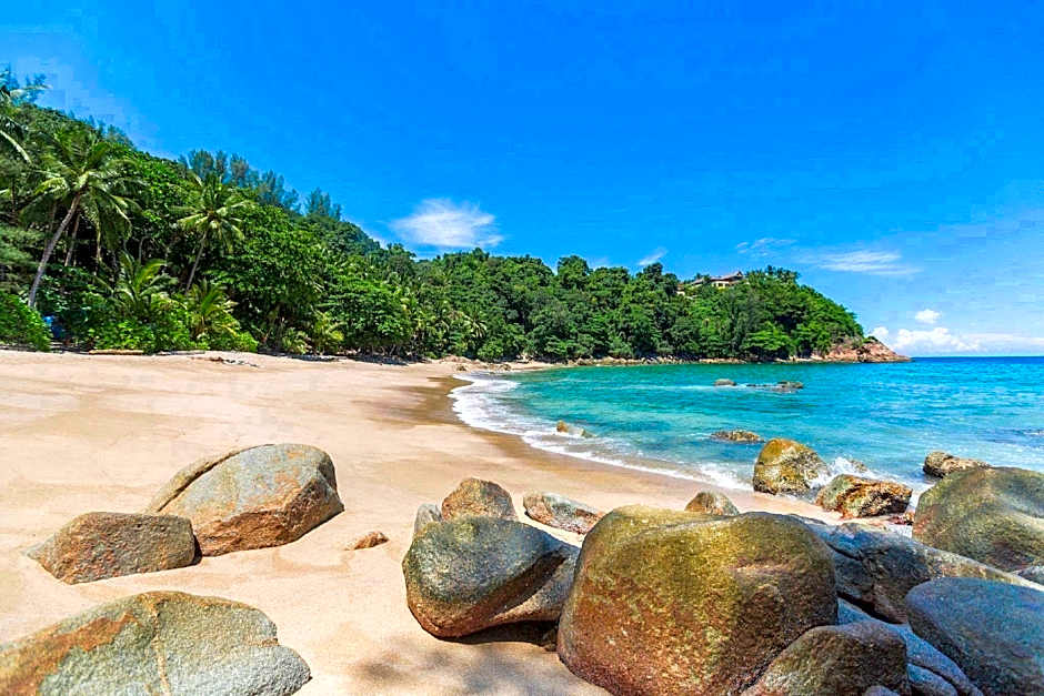 iCheck inn Darisa Patong