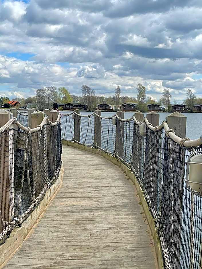 Sunscape breaks At Tattershall Lakes