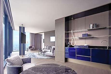 Luxury Suite, Club Lounge Access, Suite, 1 King, Park View