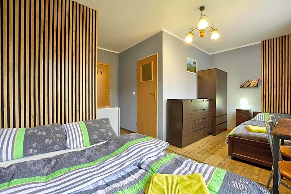 Zajazd Karłów Restauracja & Pokoje Gościnne