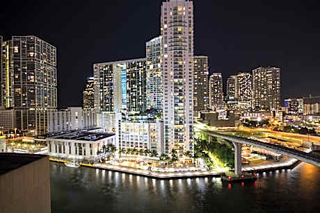 Comfort Inn & Suites Downtown Brickell-Port of Miami