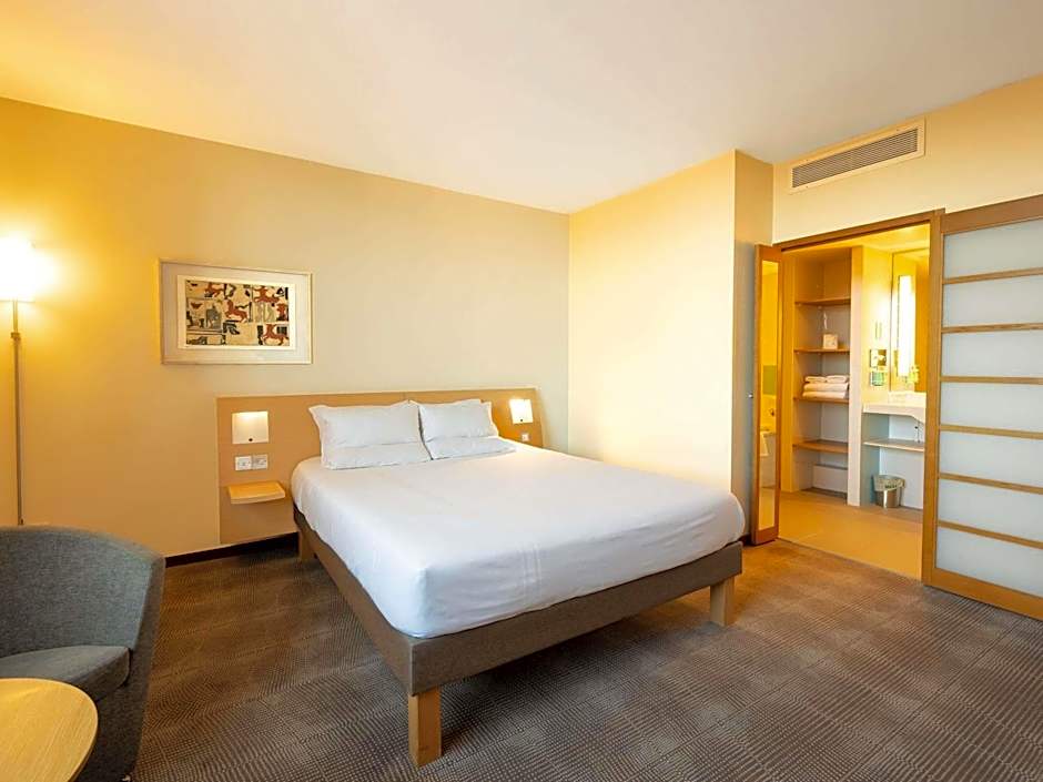 Novotel Cardiff Centre