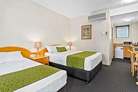 Park Motor Inn