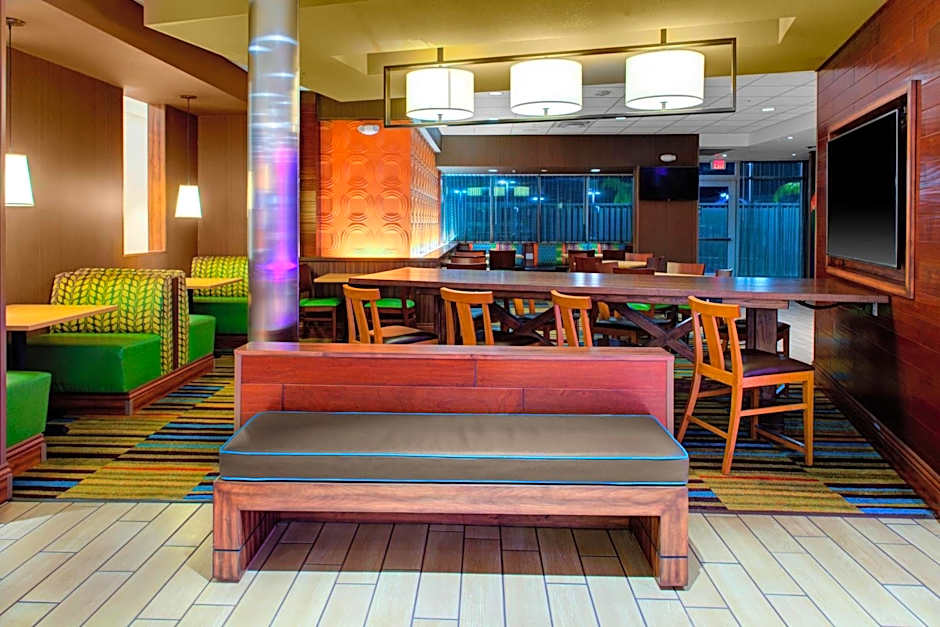 Fairfield Inn & Suites by Marriott Bakersfield North/Airport