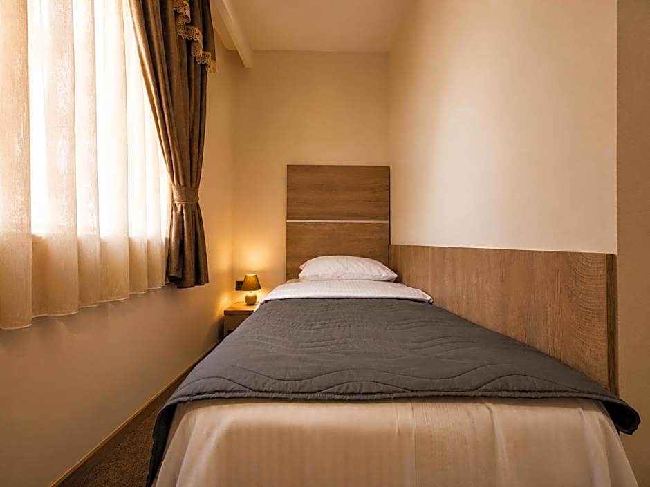Semberski Salaš Intergaj Hotel
