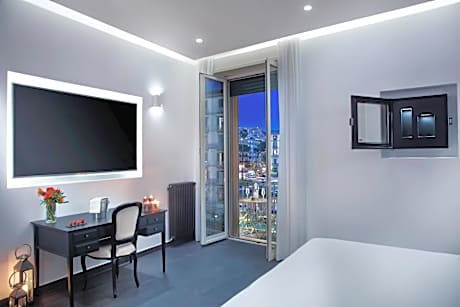 King Room with Balcony