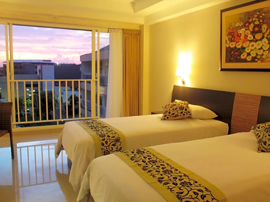 Losari Sunset Hotel