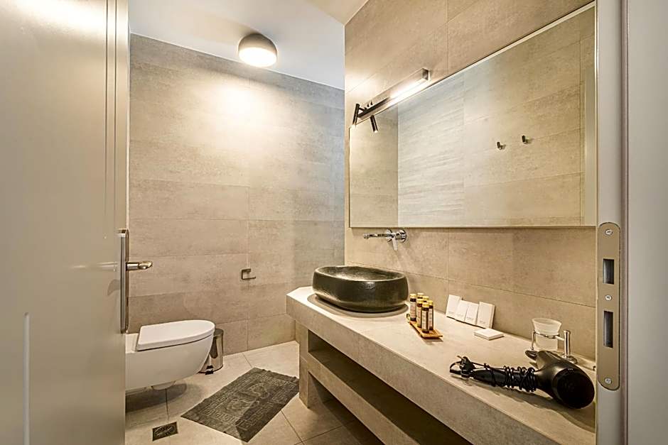 Caldera Stories private suites – Megalochori, UT