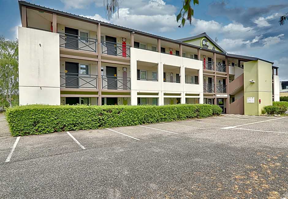 B&B Hotel Clermont Ferrand Le Brezet Aéroport