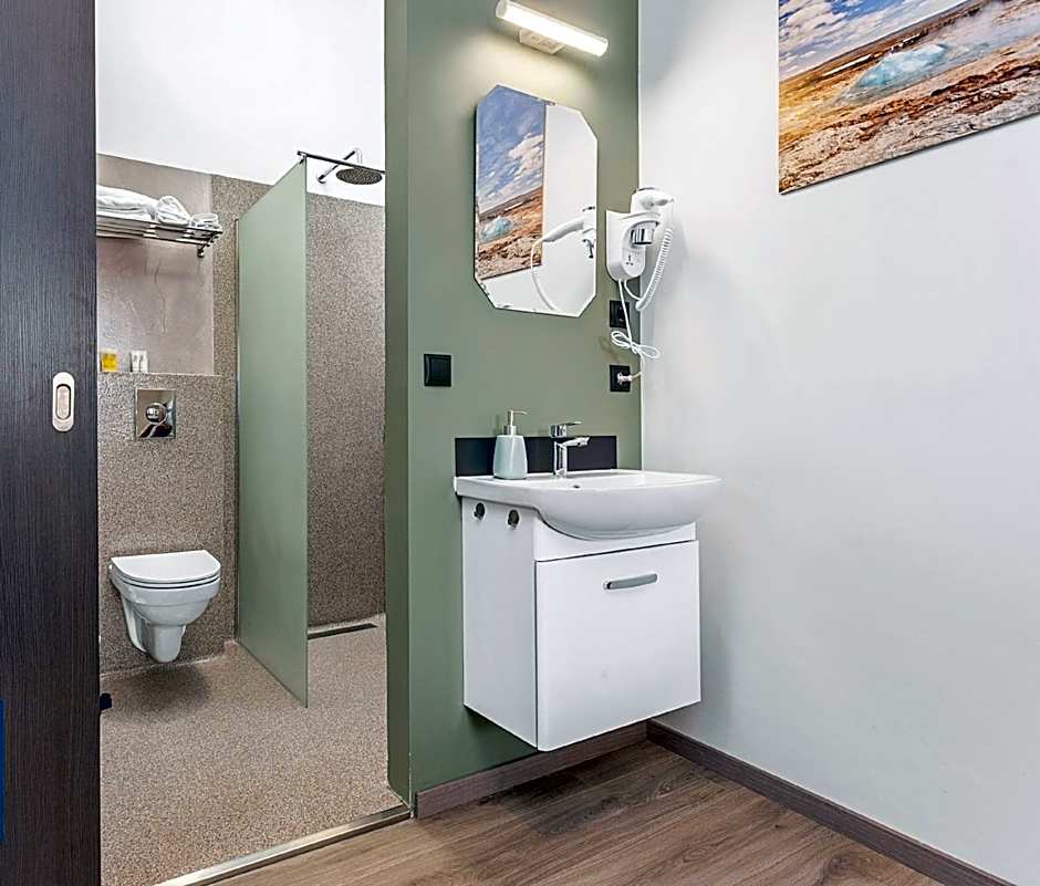 Hotel Duus by Keflavik Airport