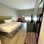 Country Inn & Suites by Radisson, Midway, FL