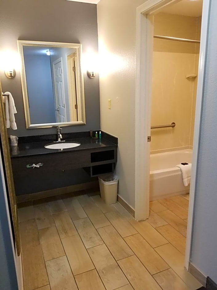 Wingate by Wyndham Port Wentworth Savannah Area