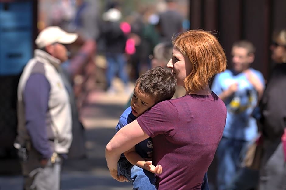 Embers Lodge & Cabins