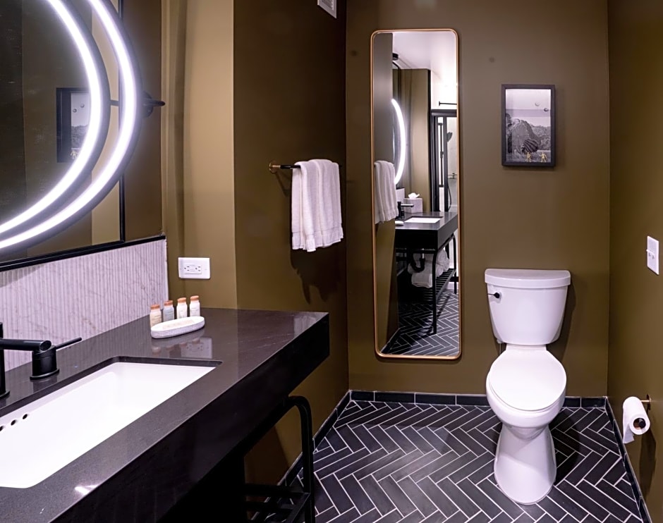 Hotel Indigo - Columbus at Riverfront Place By IHG