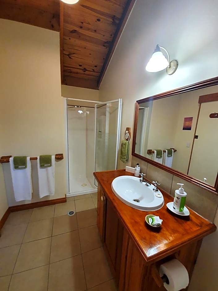 Tamborine Mountain Bed & Breakfast